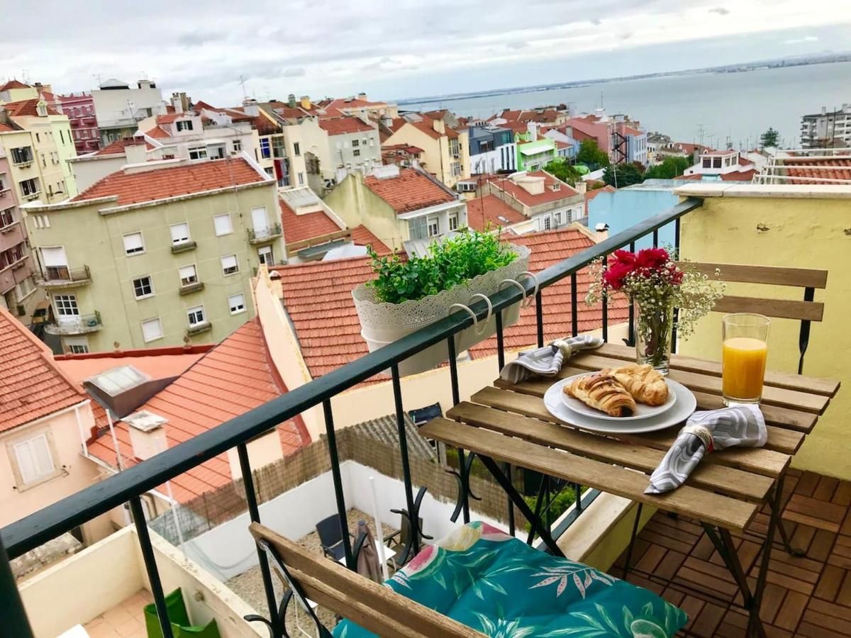 Comfortable Apartment With Balcony And Sea View In Lisbon 50 M² 외부 사진