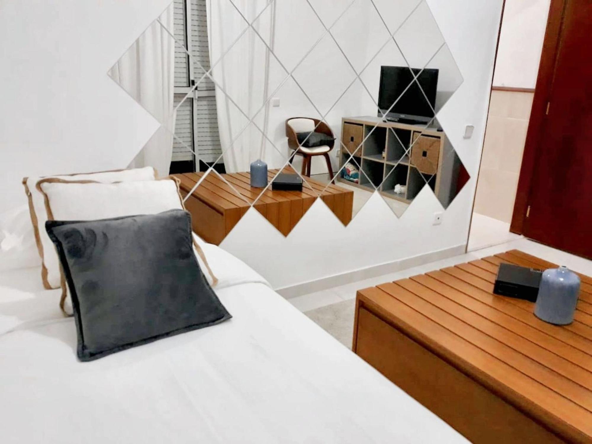 Comfortable Apartment With Balcony And Sea View In Lisbon 50 M² 외부 사진
